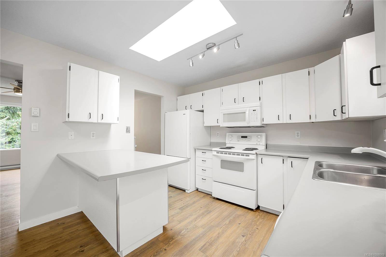 Nanaimo, BC V9T 5K6,4229 Ross Rd