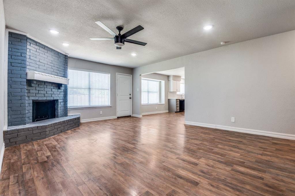 Lancaster, TX 75134,834 Apple Valley