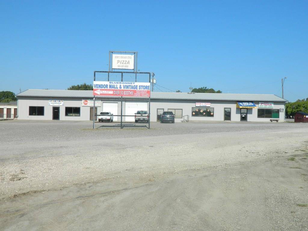 Leonard, TX 75452,705-715 N Crossroads