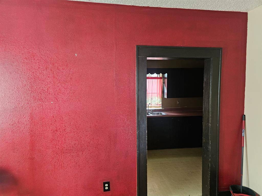 Dallas, TX 75215,2815 Burger Avenue