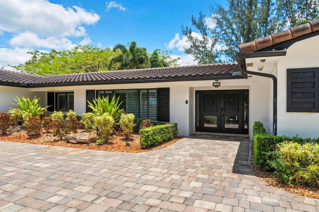 Southwest Ranches, FL 33330,14701 SUNSET LN