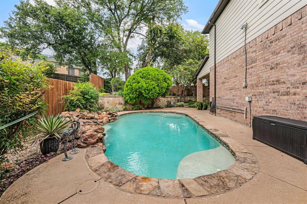 Bedford, TX 76021,3505 Silverwood Court