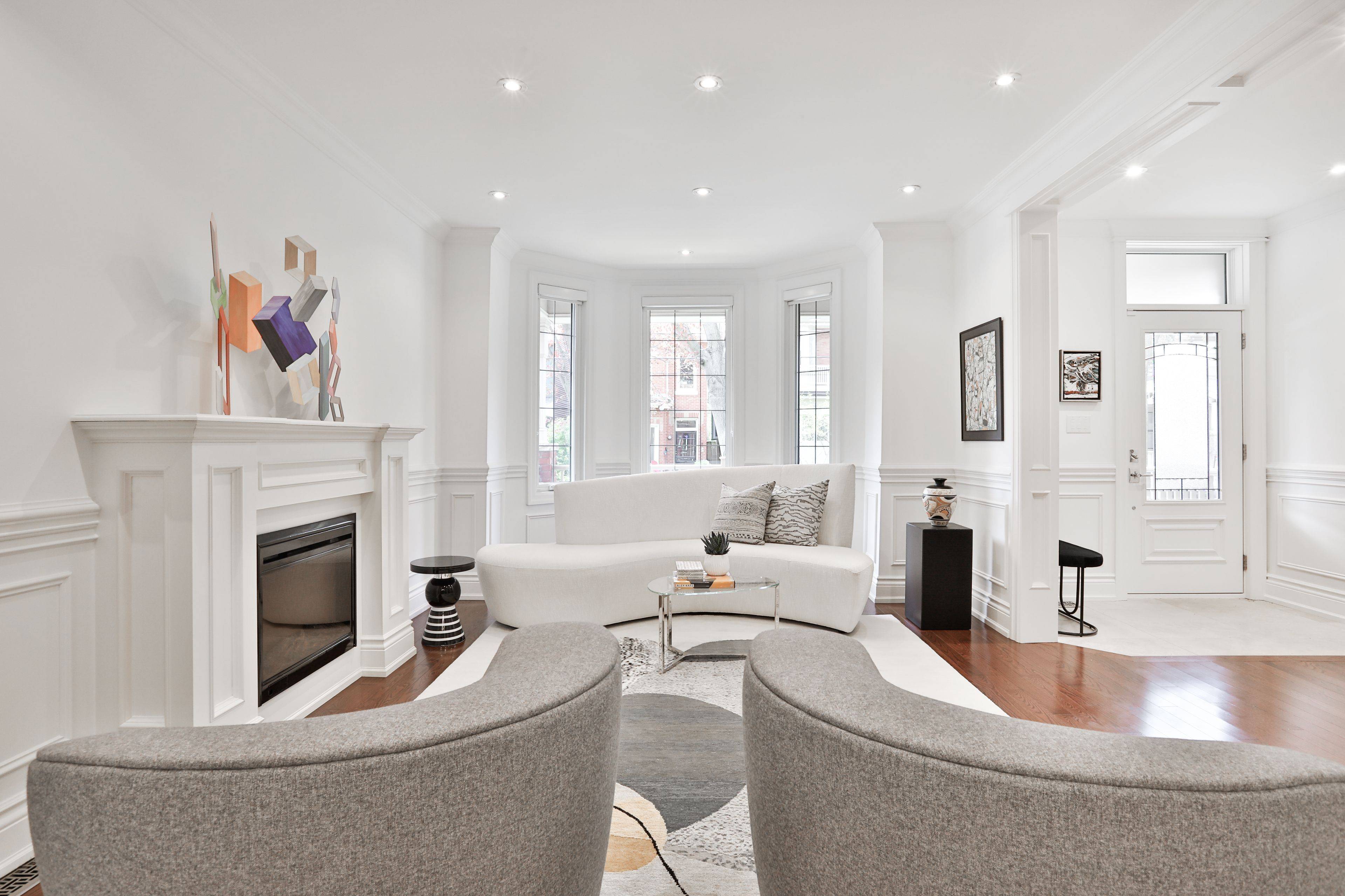 Toronto C01, ON M5S 2L4,215 Major ST