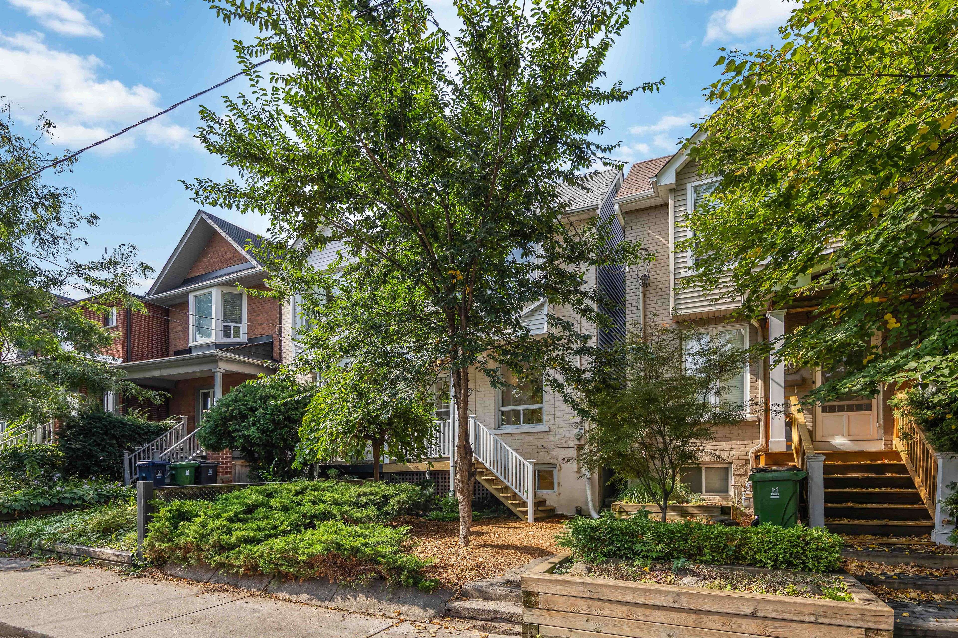 Toronto E01, ON M4J 2Y9,24 Poucher ST