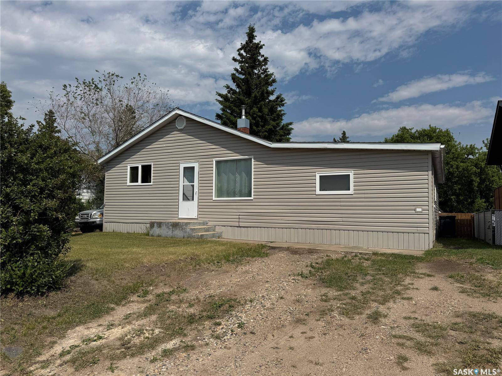 Wynyard, SK S0A 4T0,410 6th STREET E
