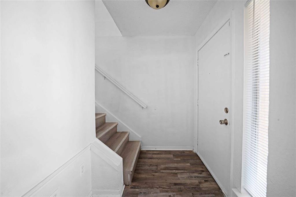 Dalworthington Gardens, TX 76013,2205 Chase Court #2207