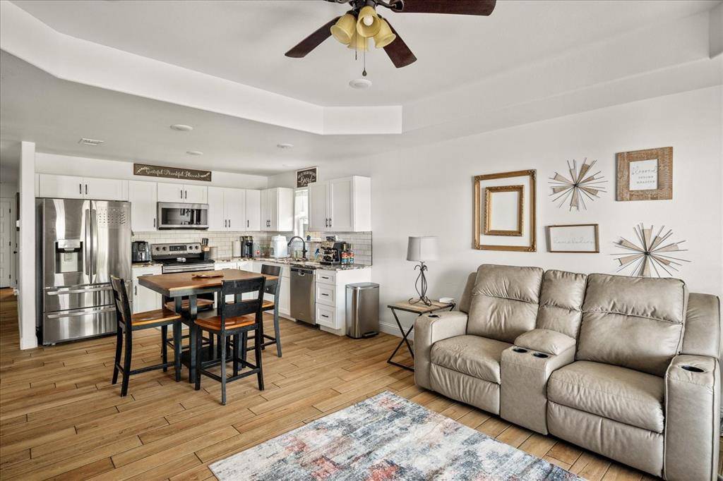 Leonard, TX 75452,408 S Cedar Street