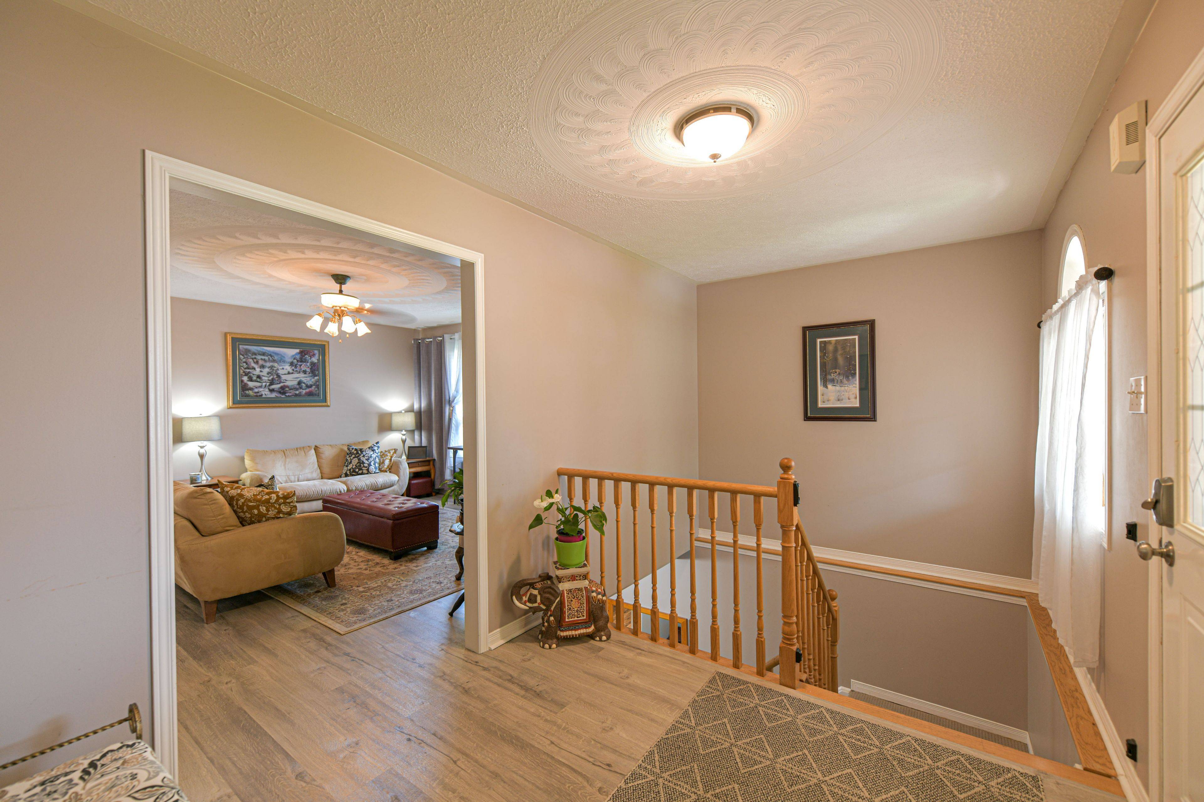 Orillia, ON L3V 7X1,78 Vanessa DR