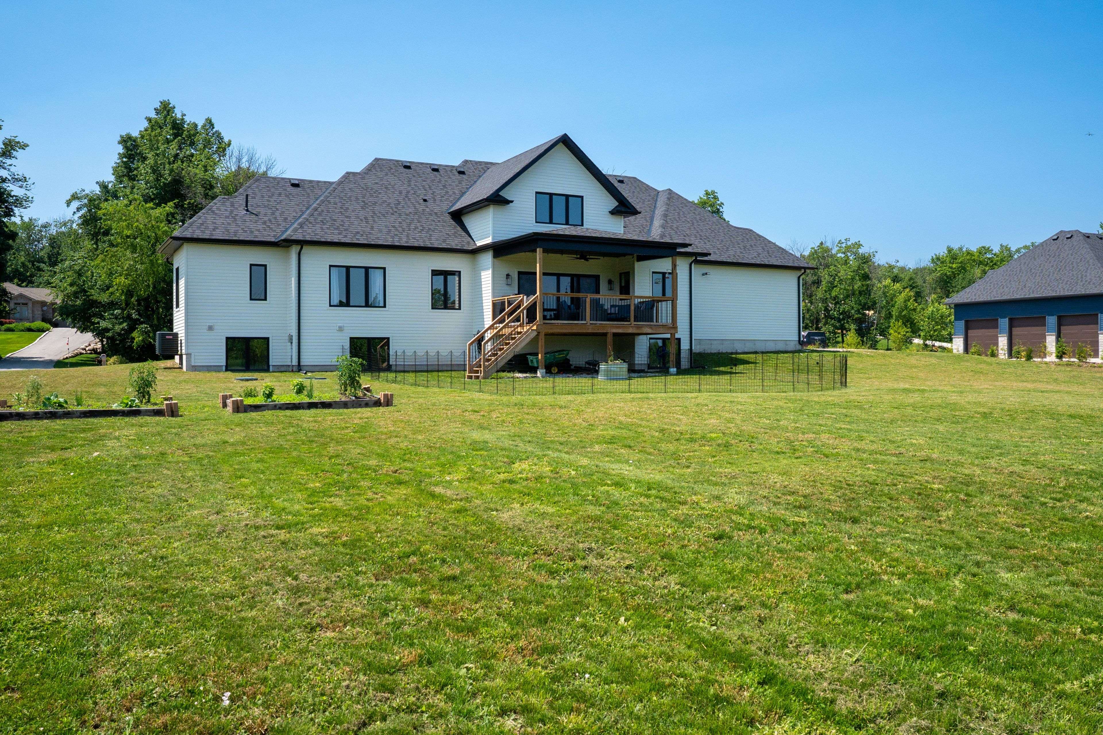 Georgian Bluffs, ON N4K 0G2,167 Alexandria ST