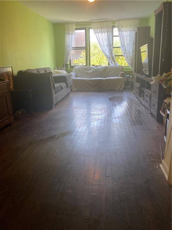 Staten Island, NY 10306,145 Lincoln AVE #6X