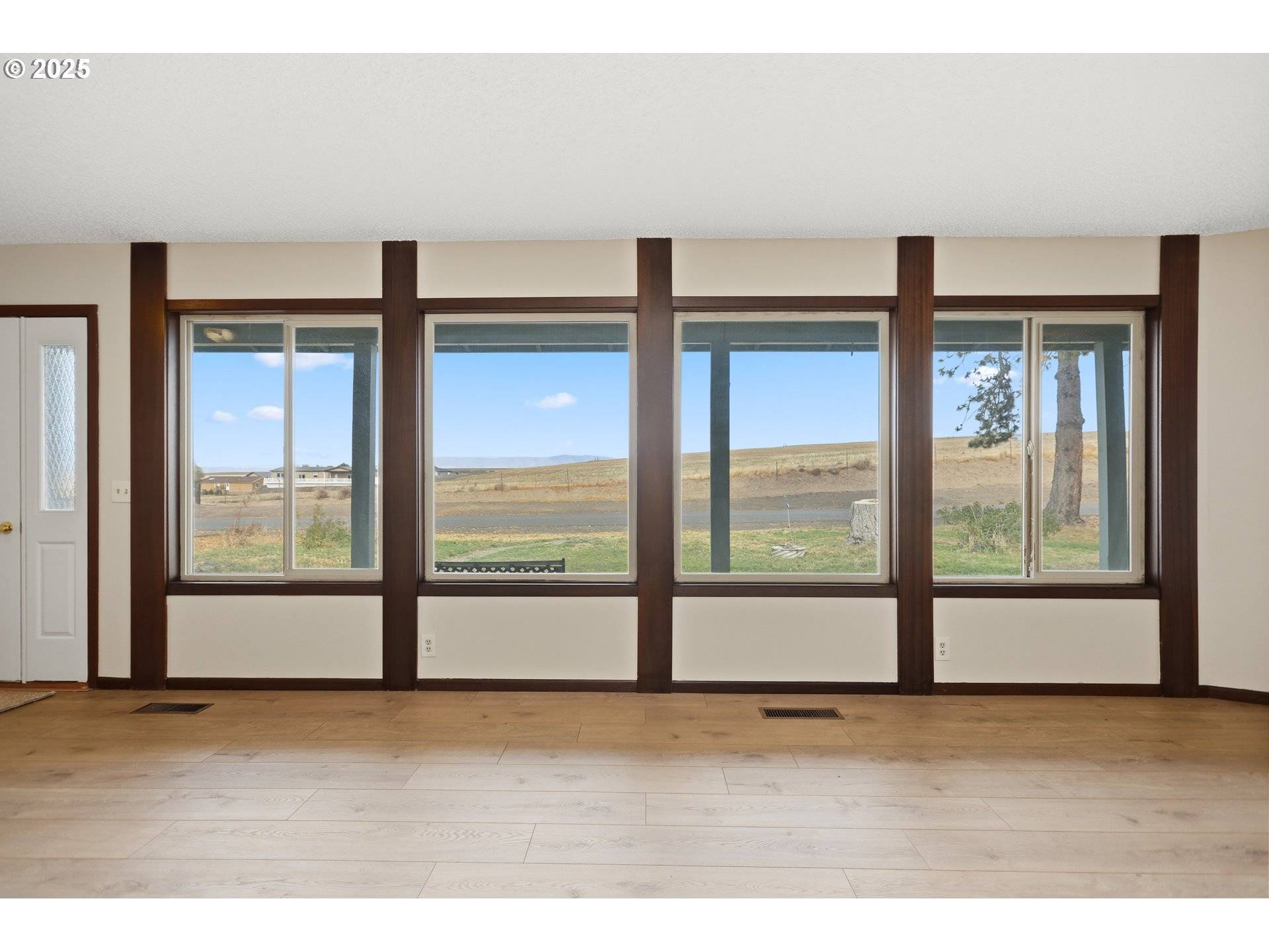 Wasco, OR 97065,512 YATES ST