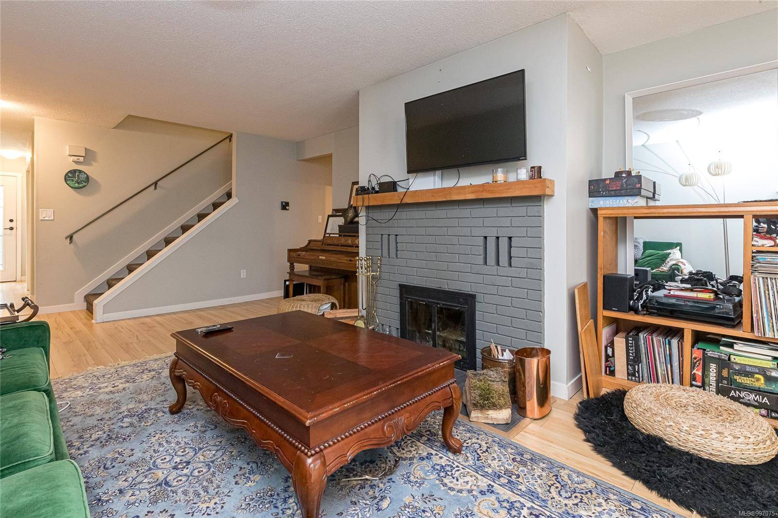 Central Saanich, BC V8M 1H1,1287 Verdier Ave #6