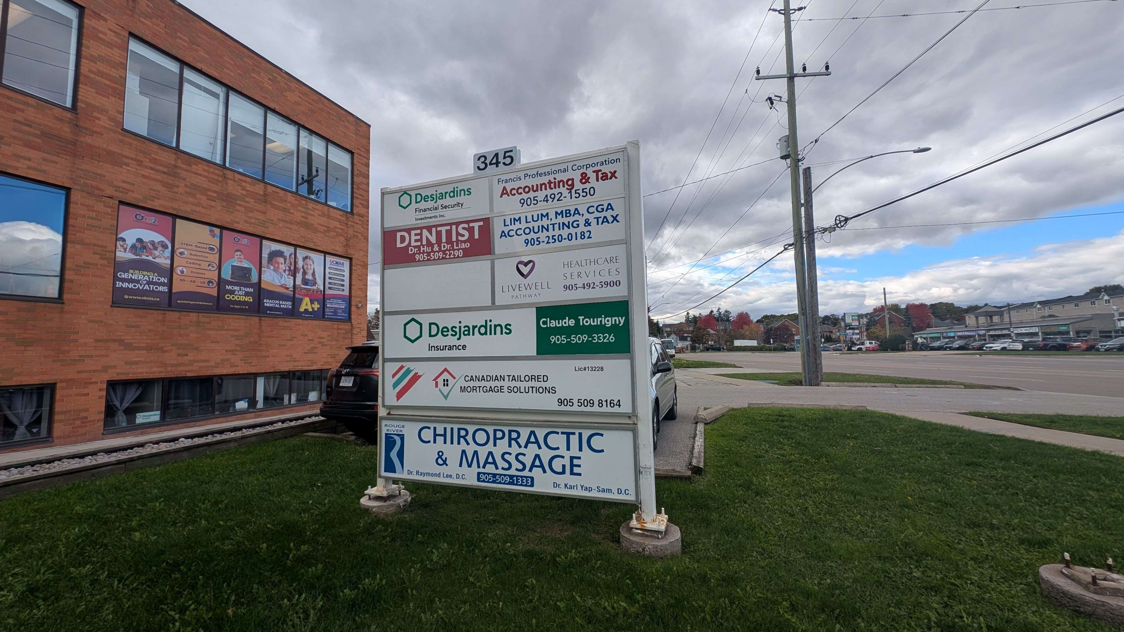 Pickering, ON L1V 1A1,345 Kingston RD #104