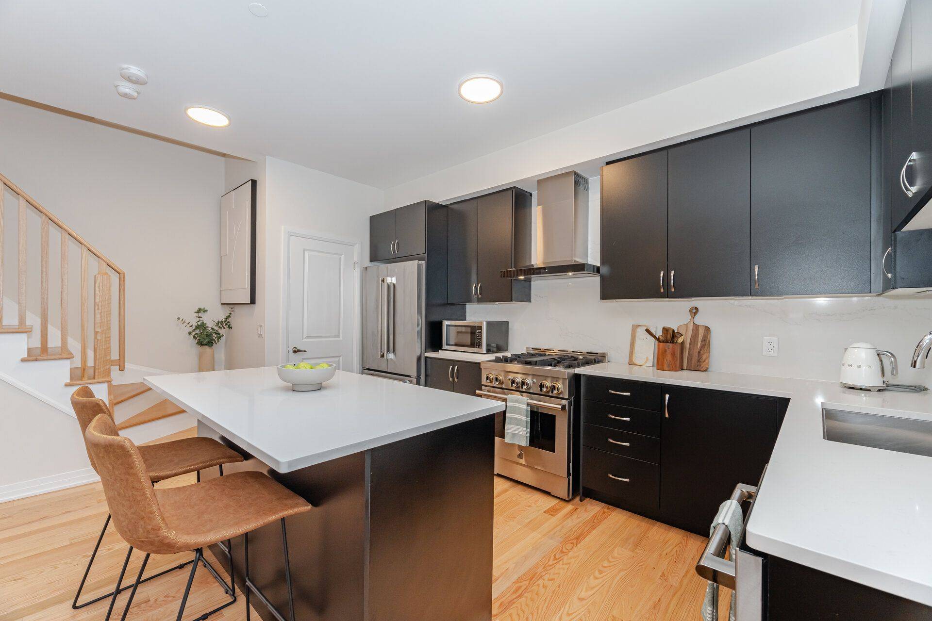 Bradford West Gwillimbury, ON L3Z 4M4,40 Baynes WAY #2