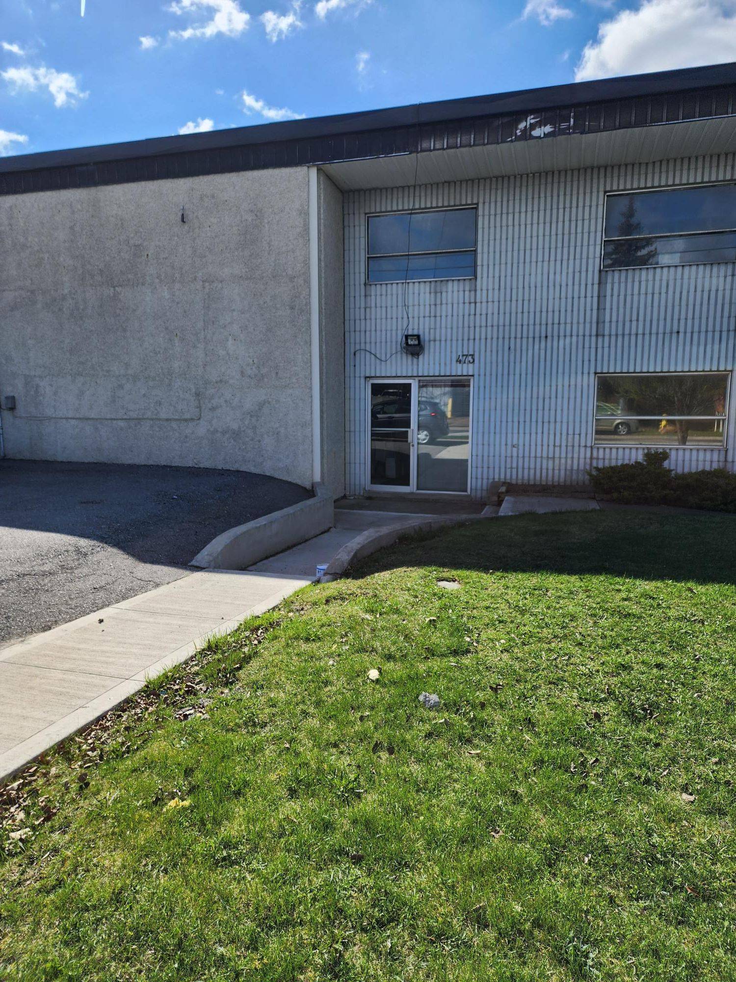 Toronto W05, ON M9L 1P9,473-475 Garyray DR