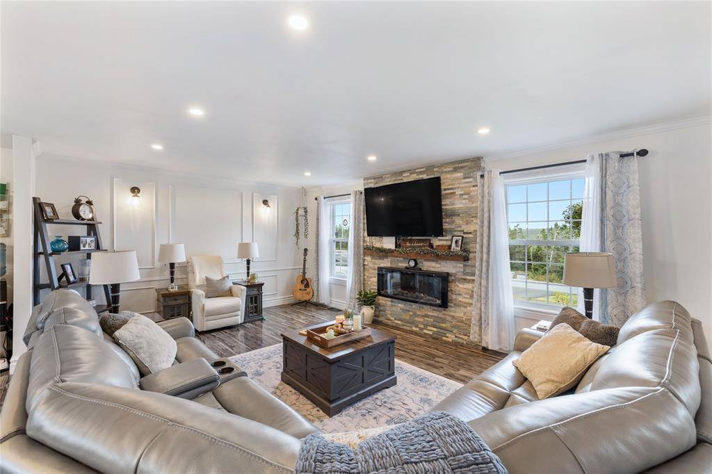 Fermeuse, NL A0A 2G0,22-24 Kingmans Cove Road