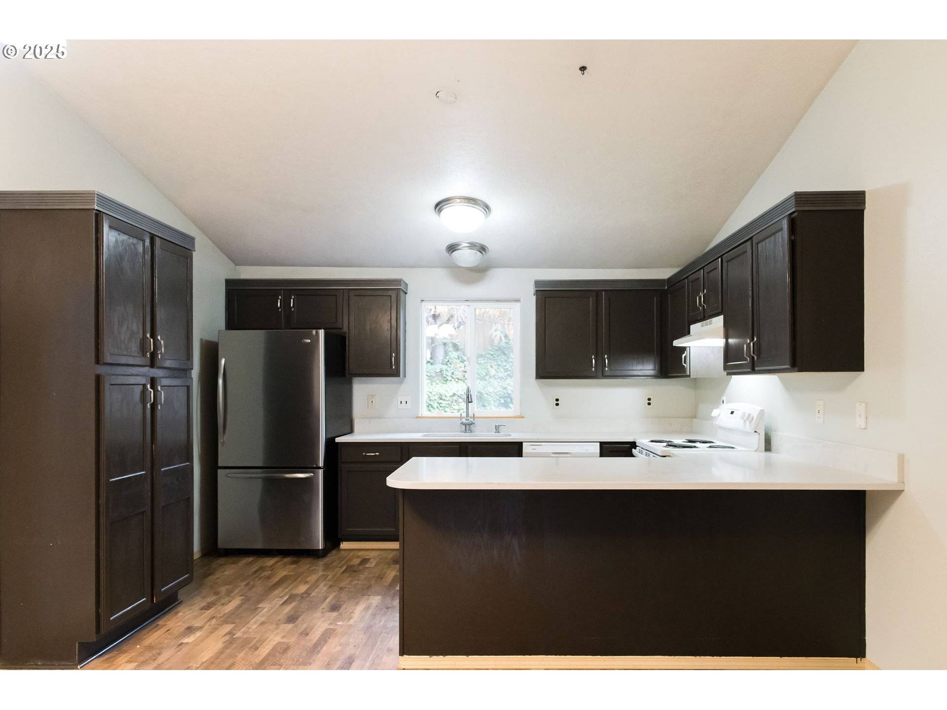 Newberg, OR 97132,819 N ALEXANDRA DR