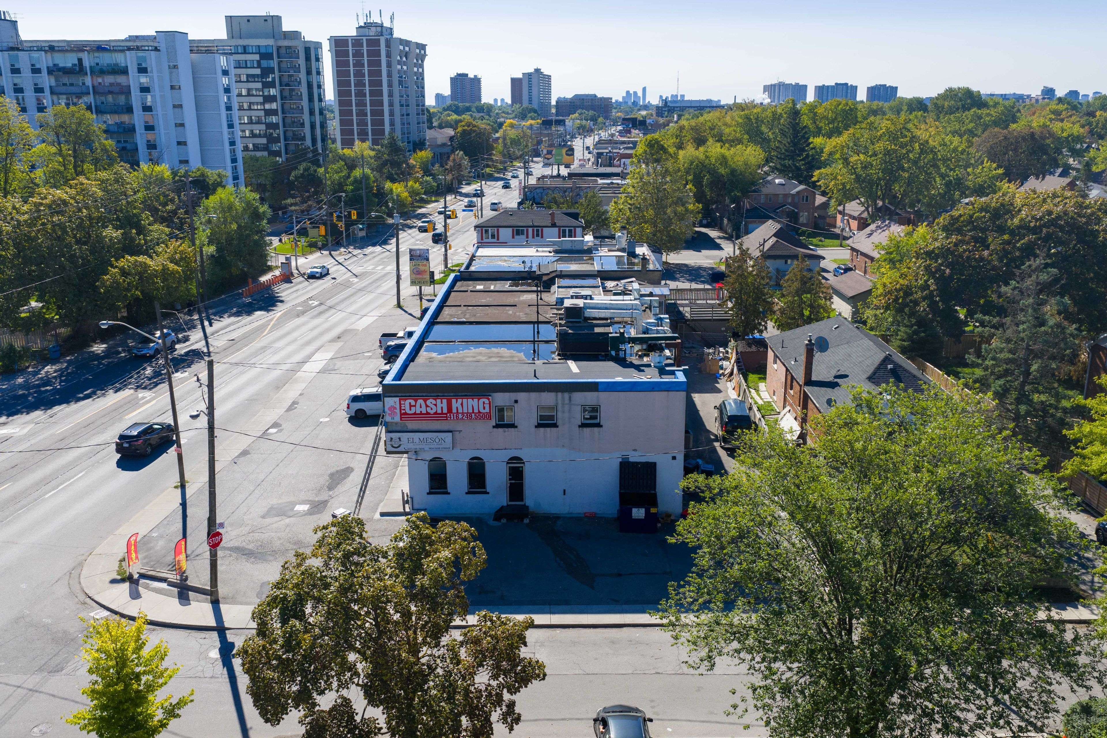 Toronto W04, ON M9N 2T3,1814* Jane ST