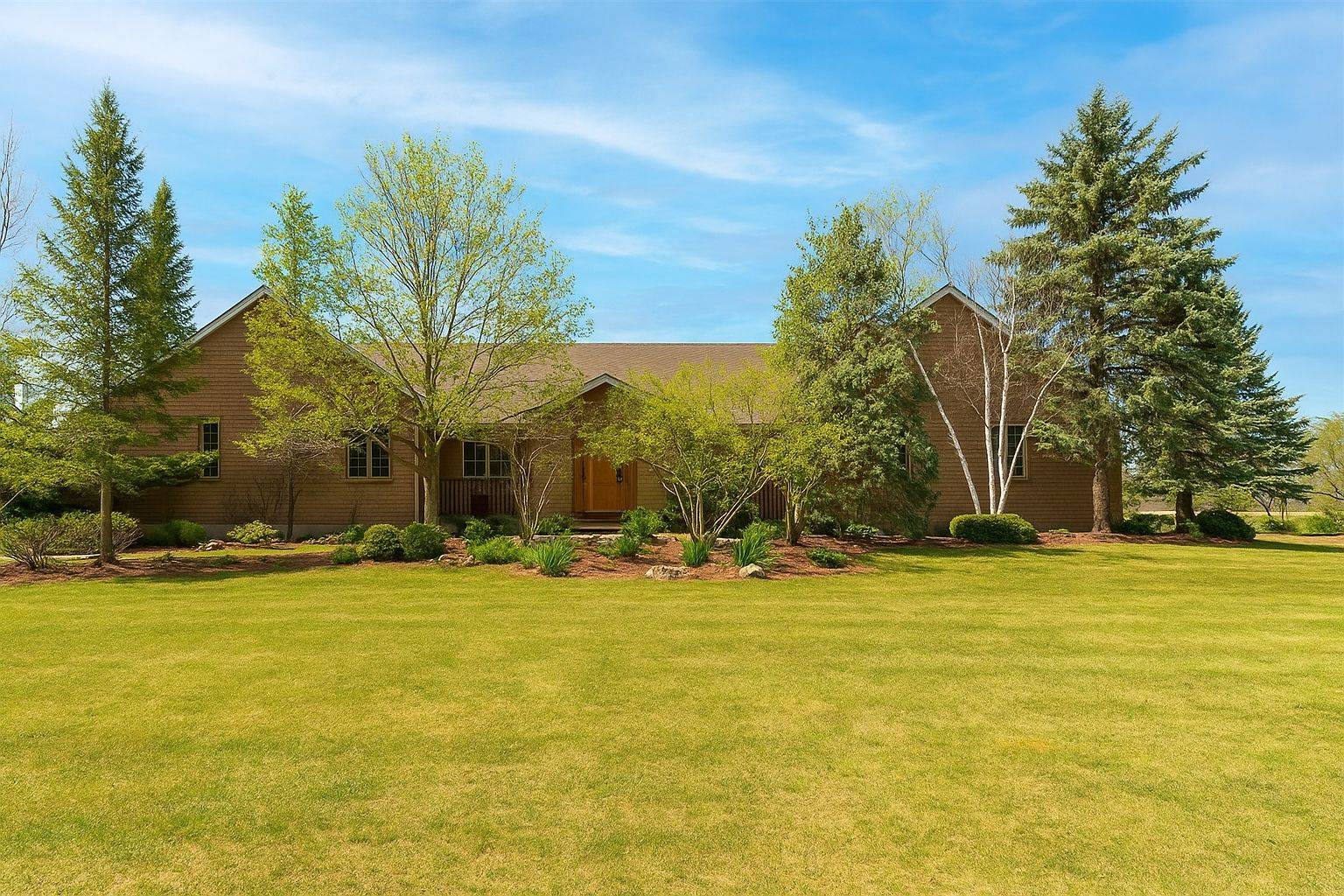 Hamilton, ON L0R 1P0,425 Golf Club RD