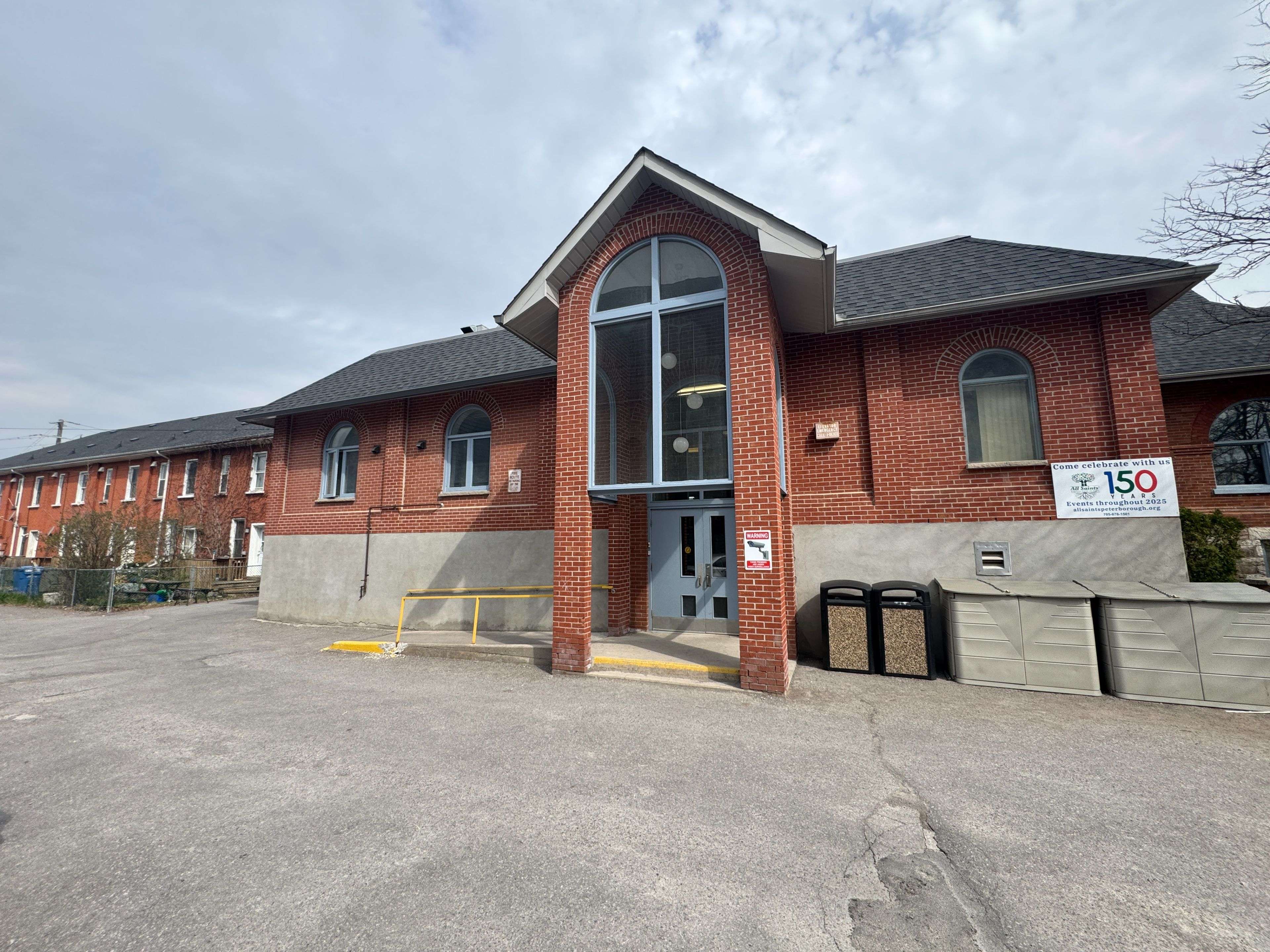 Peterborough, ON K9J 3N9,235 Rubidge ST #2