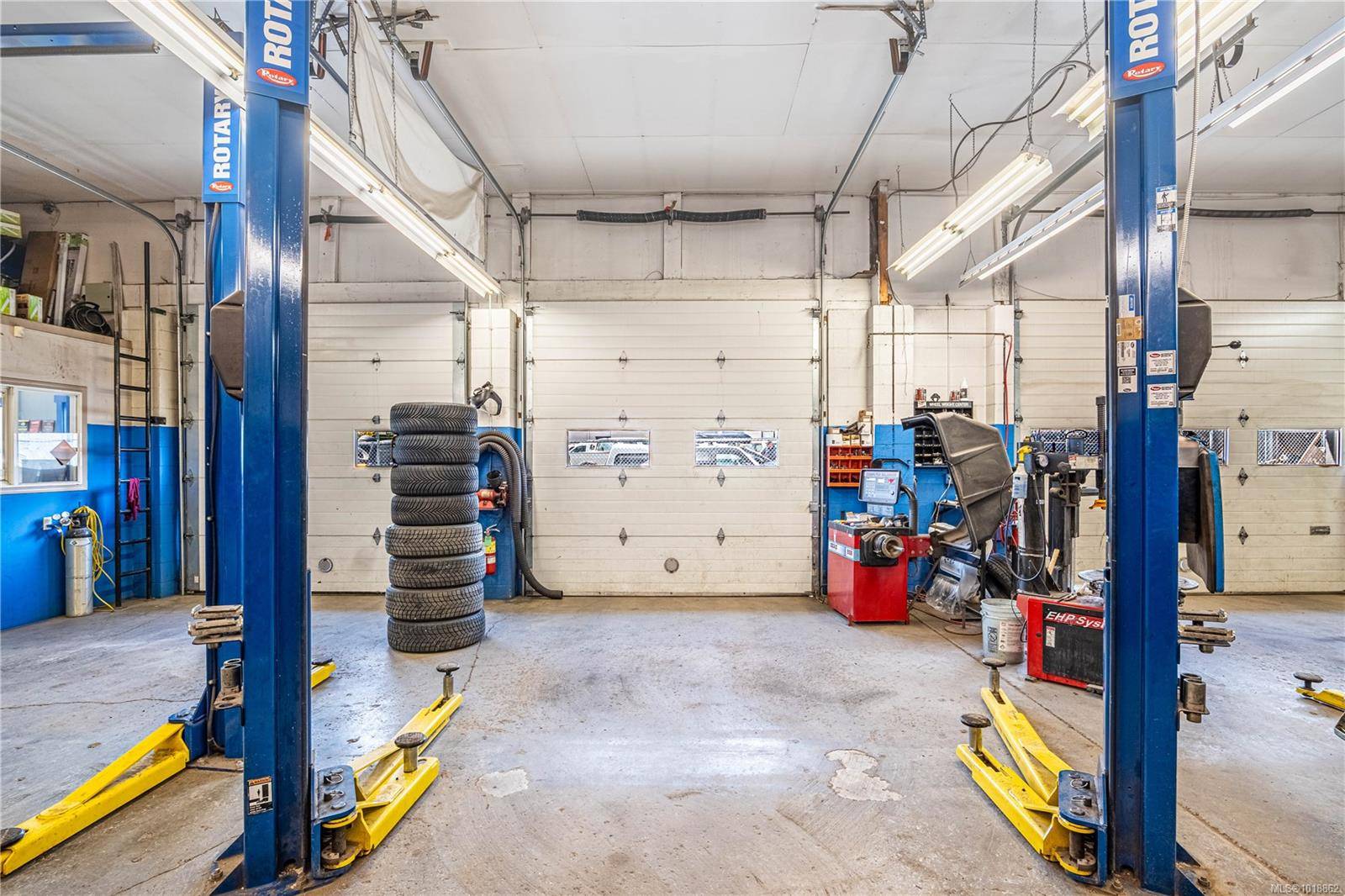 Qualicum Beach, BC V9K 1S9,123 Fourth Ave E