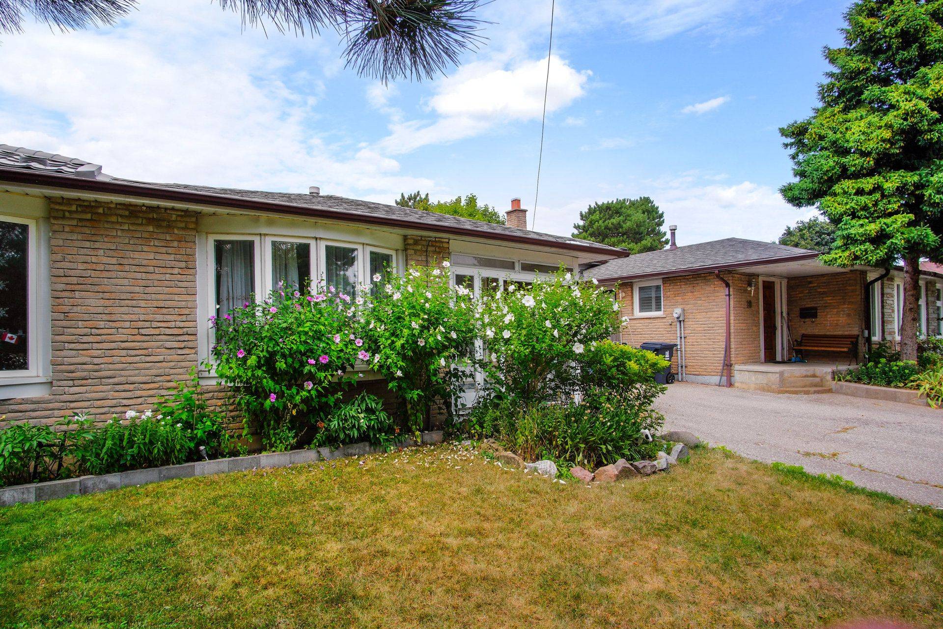 Toronto C15, ON M2H 2L5,20 Sexton CRES