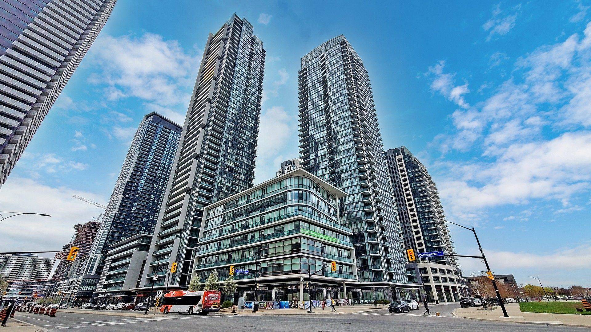 Mississauga, ON L5B 0E9,4070 Confederation Pkwy #2402