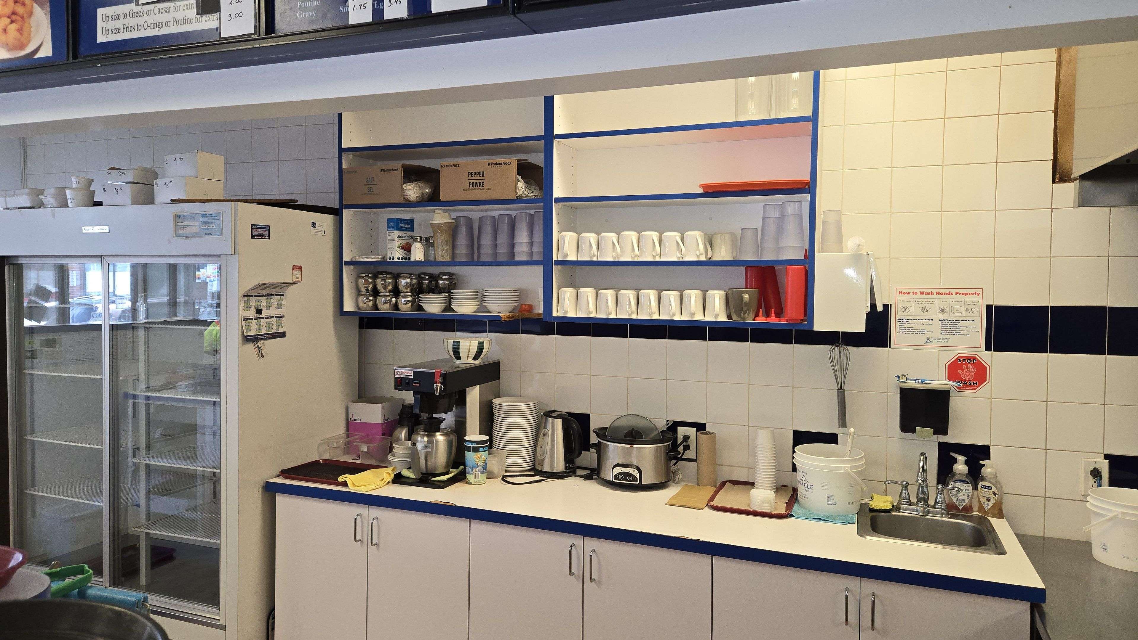 Kawartha Lakes, ON K9V 2W5,17 Russell ST W #1