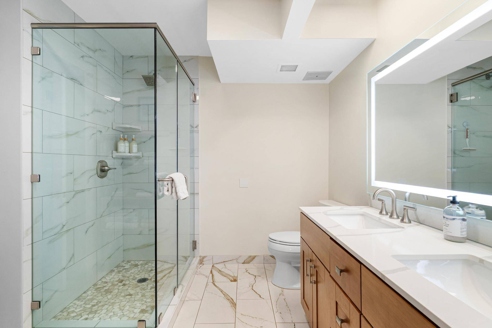 Kailua-kona, HI 96740,75-6082 ALII DR #A308