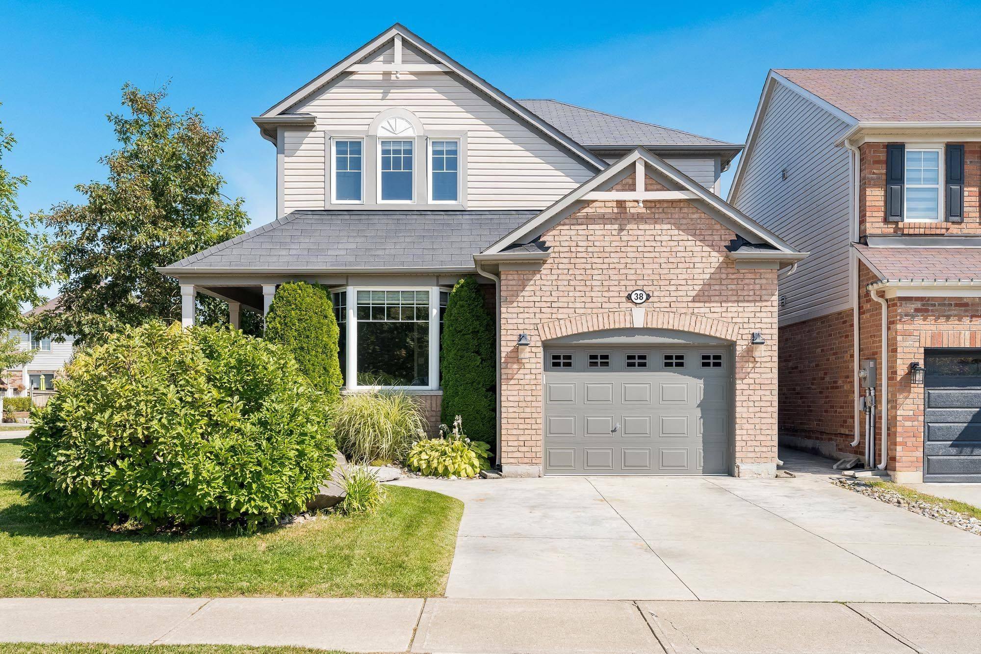 New Tecumseth, ON L9R 0J5,38 Paddison PL