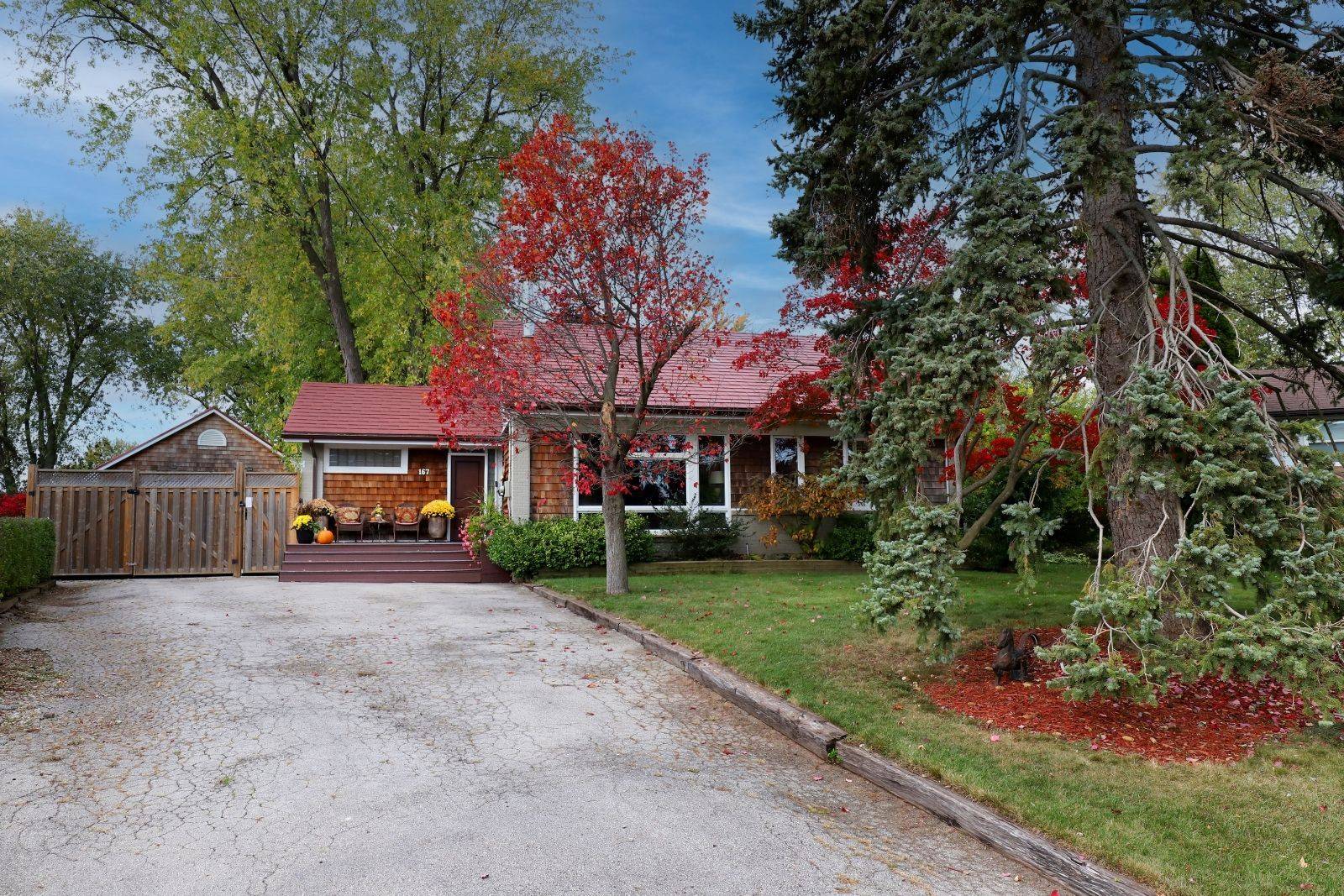 Oakville, ON L6H 1K9,167 Oliver PL