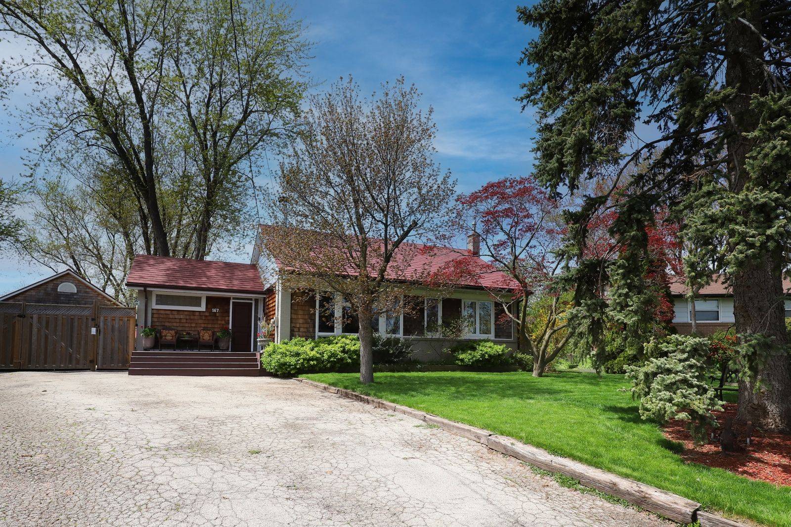 Oakville, ON L6H 1K9,167 Oliver PL