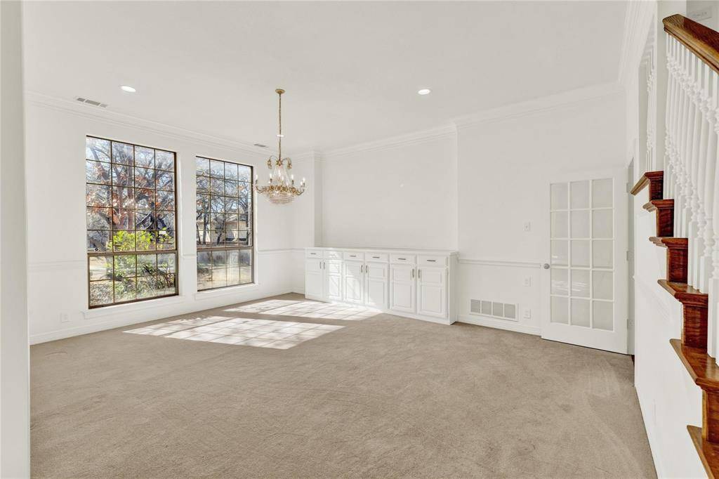 Denton, TX 76205,2253 Hollyhill Lane