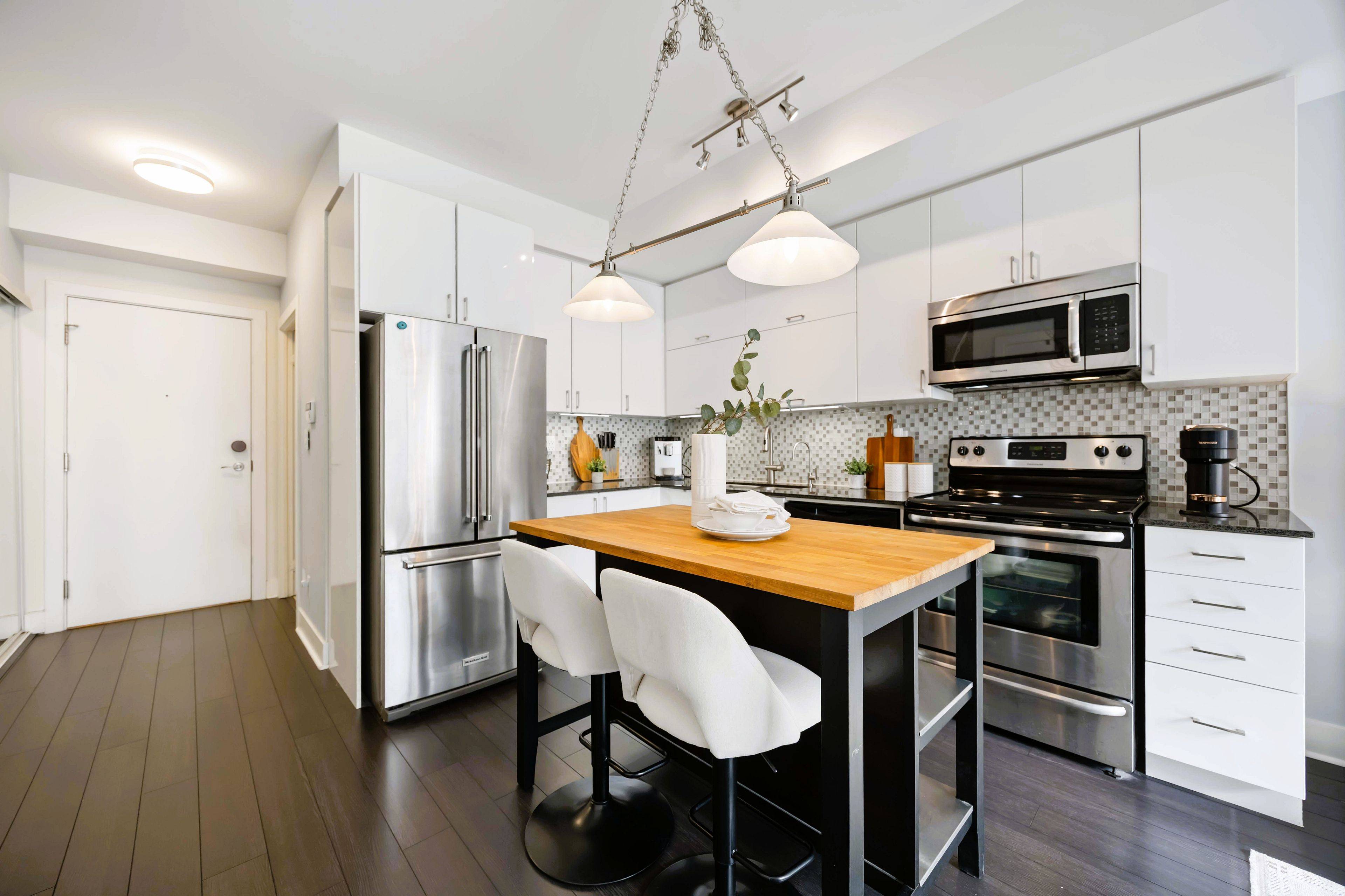 Markham, ON L6C 0V5,28 Prince Regent ST #331