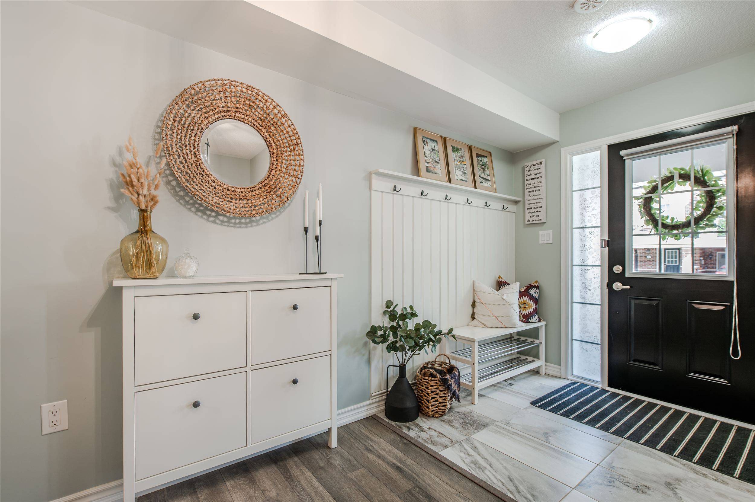 Milton, ON L9T 7E7,556 Buckeye CT