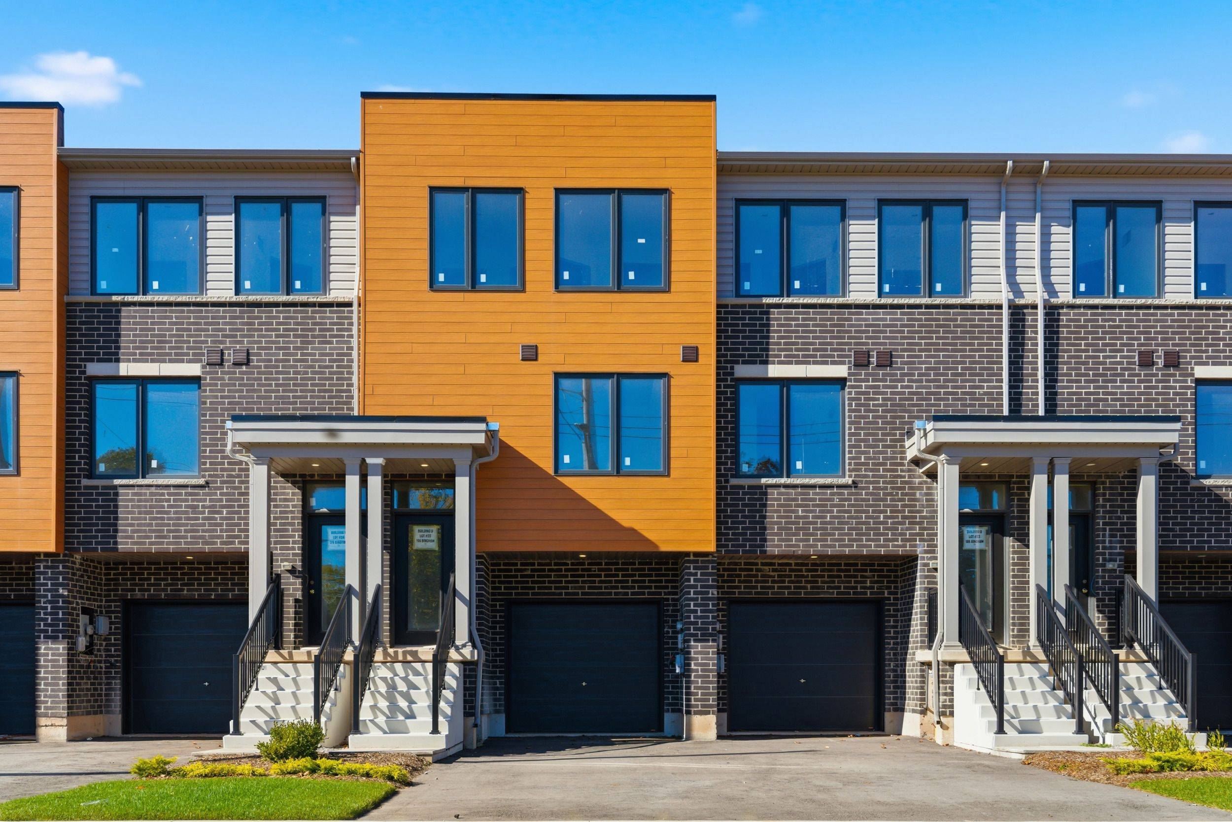 Hamilton, ON L8H 0B5,11A Bingham RD