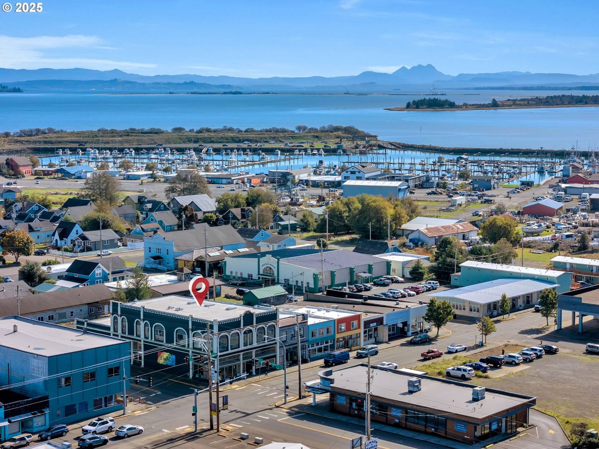 104 SPRUCE ST, Ilwaco, WA 98624