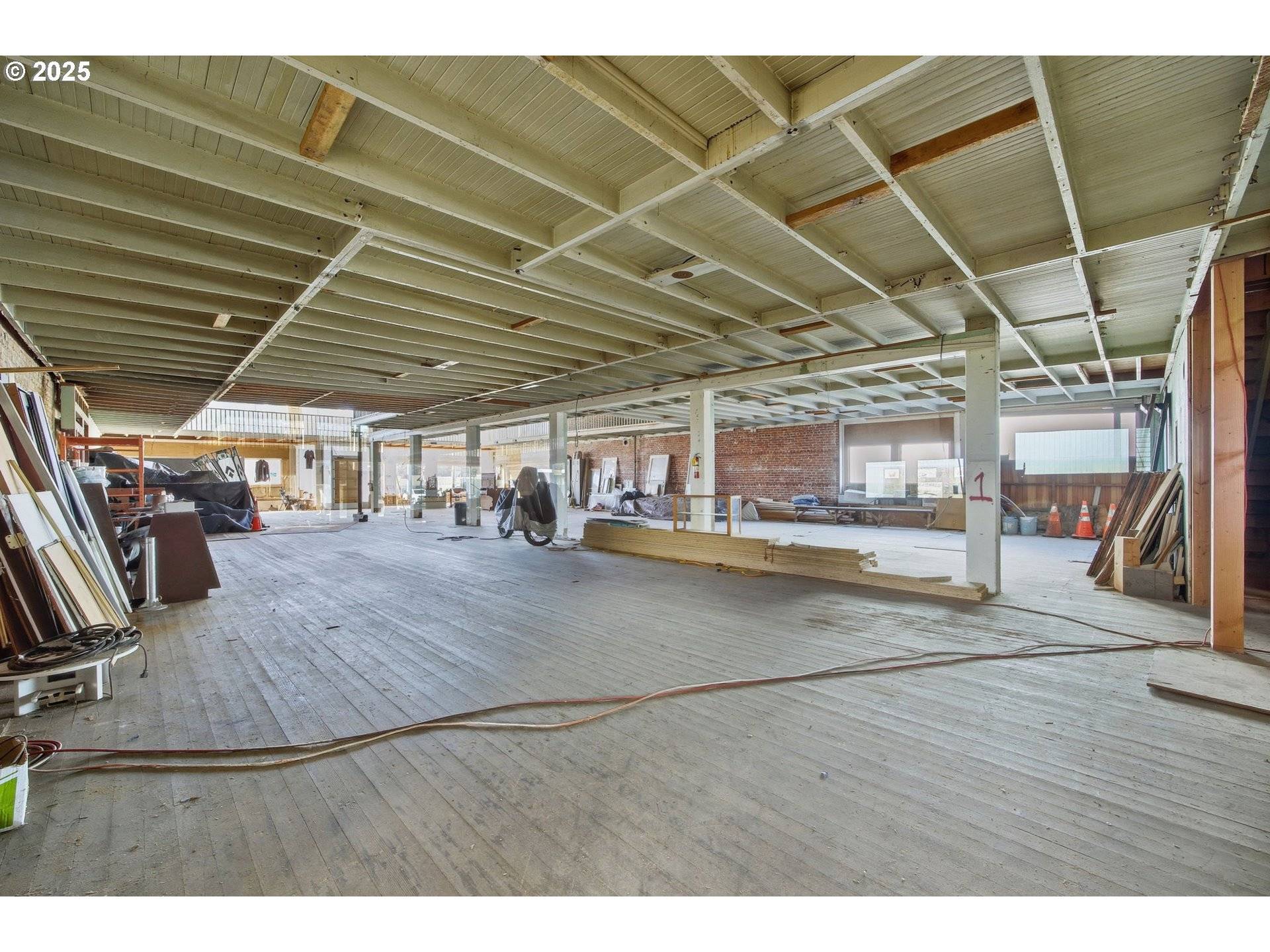 104 SPRUCE ST, Ilwaco, WA 98624