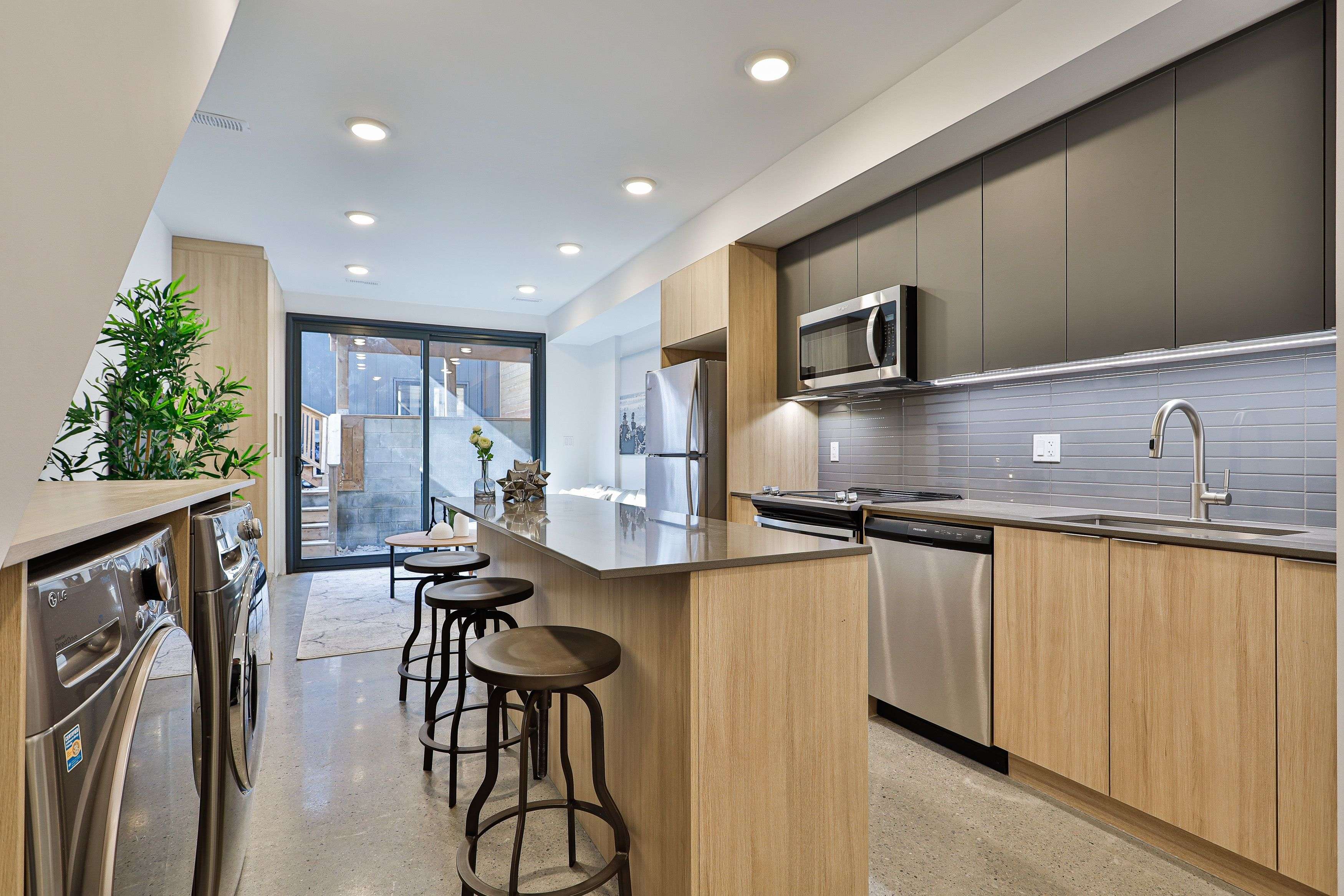 Toronto E02, ON M4C 1C4,11 Merrill AVE W #Lower