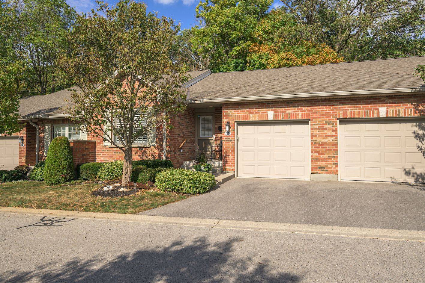 London South, ON N6K 4V2,1337 Commissioners RD W #11