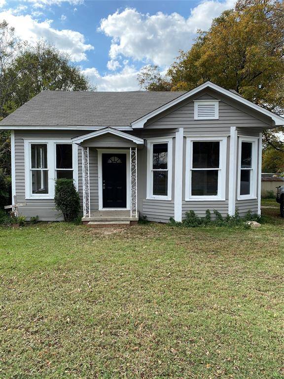 Rusk, TX 75785,221 N Henderson Street