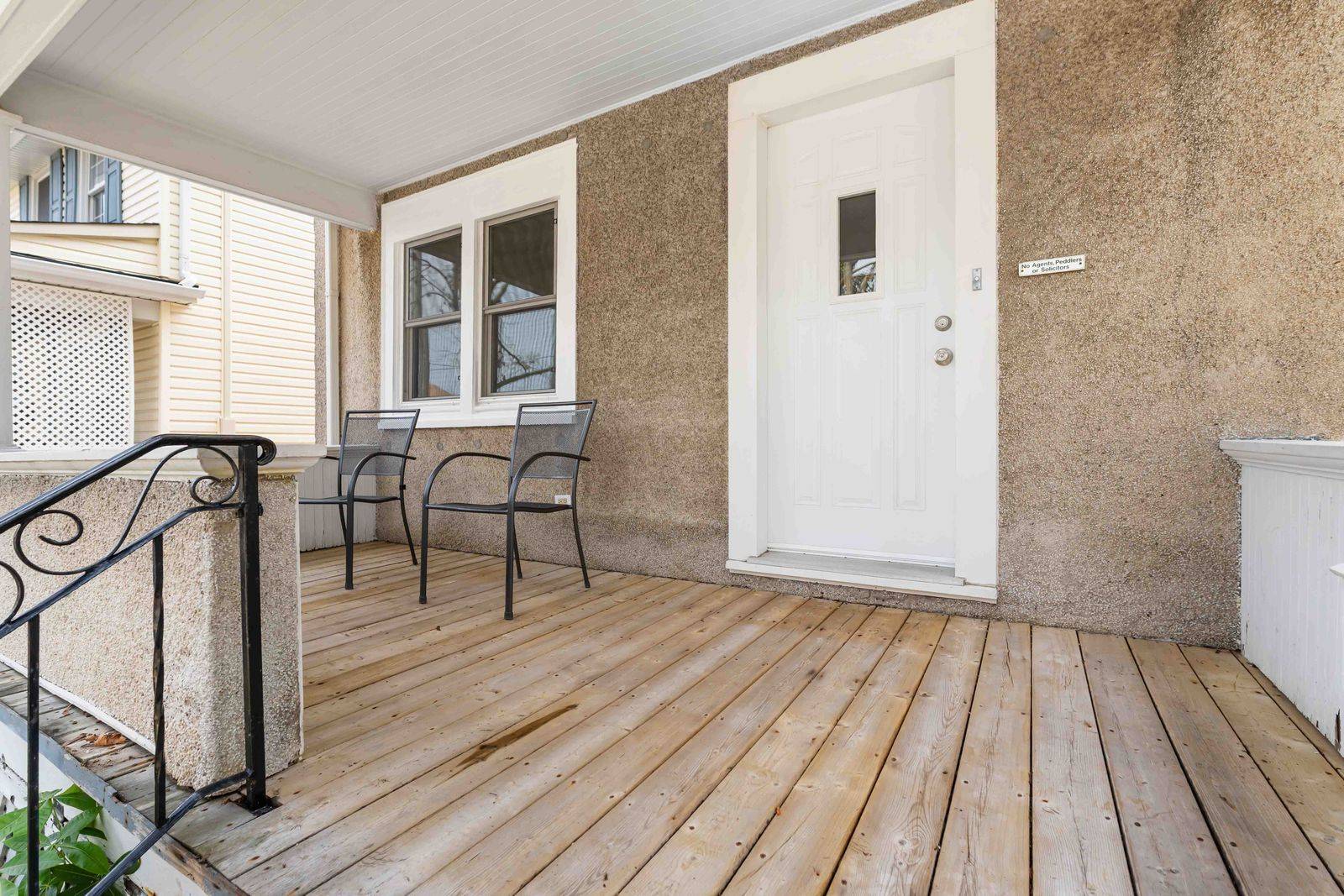 St. Catharines, ON L2R 1T9,8 Russell AVE