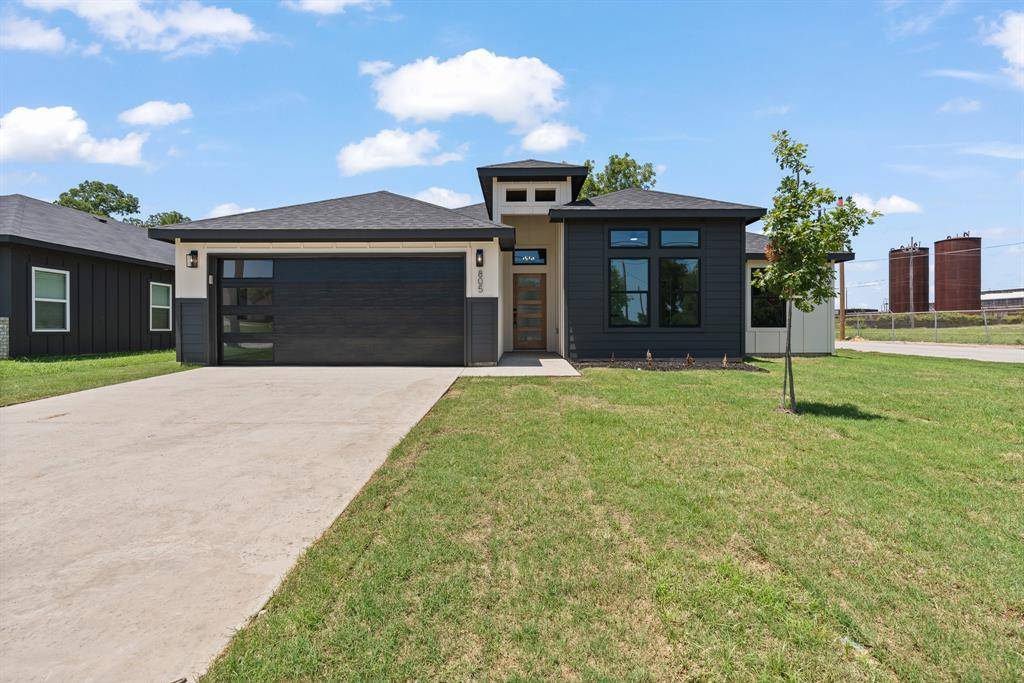 Cleburne, TX 76031,805 N Brazos Avenue