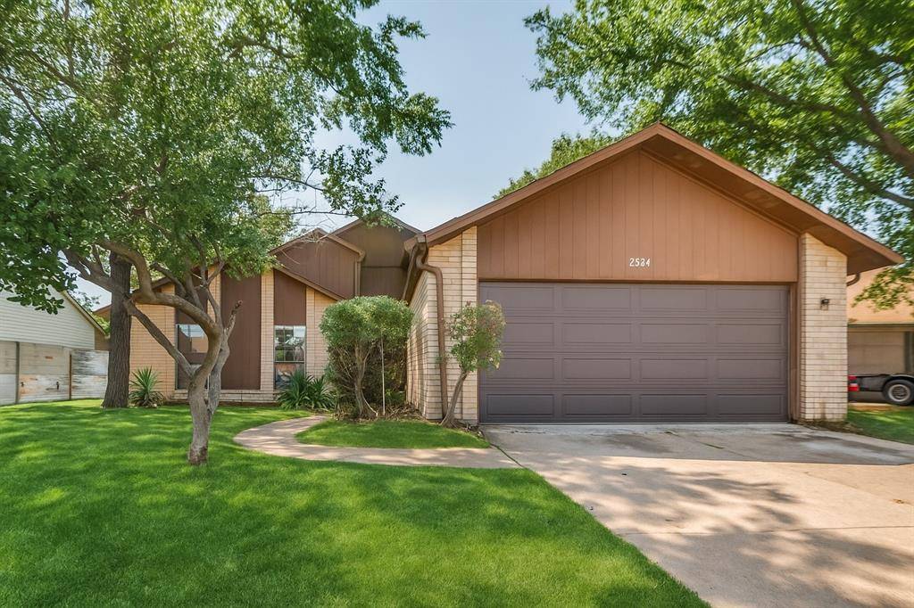 Fort Worth, TX 76112,2324 Escalante Avenue