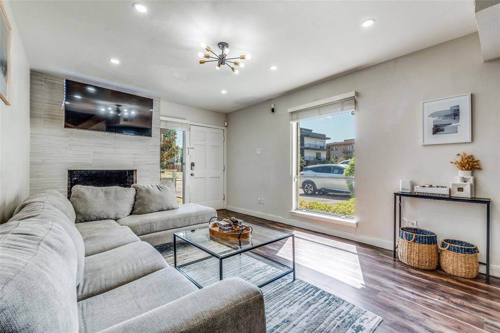 Dallas, TX 75219,4347 Dickason Avenue #110