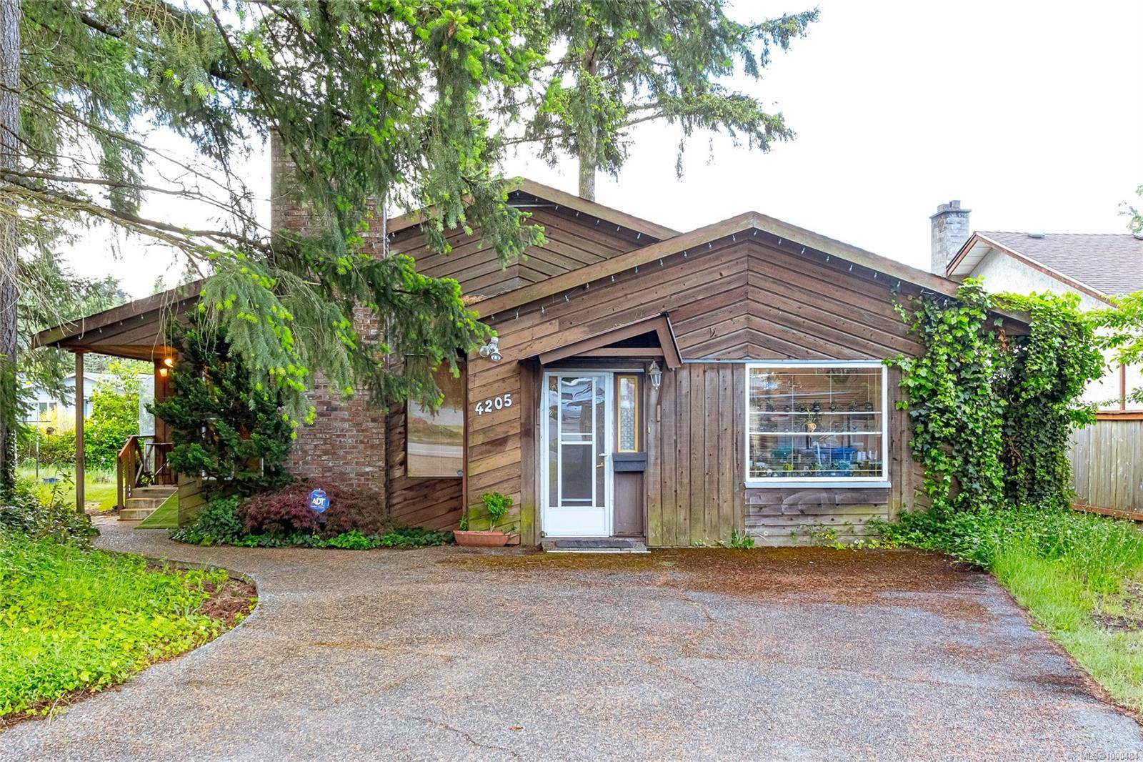 Nanaimo, BC V9T 4M5,4205 Uplands Dr