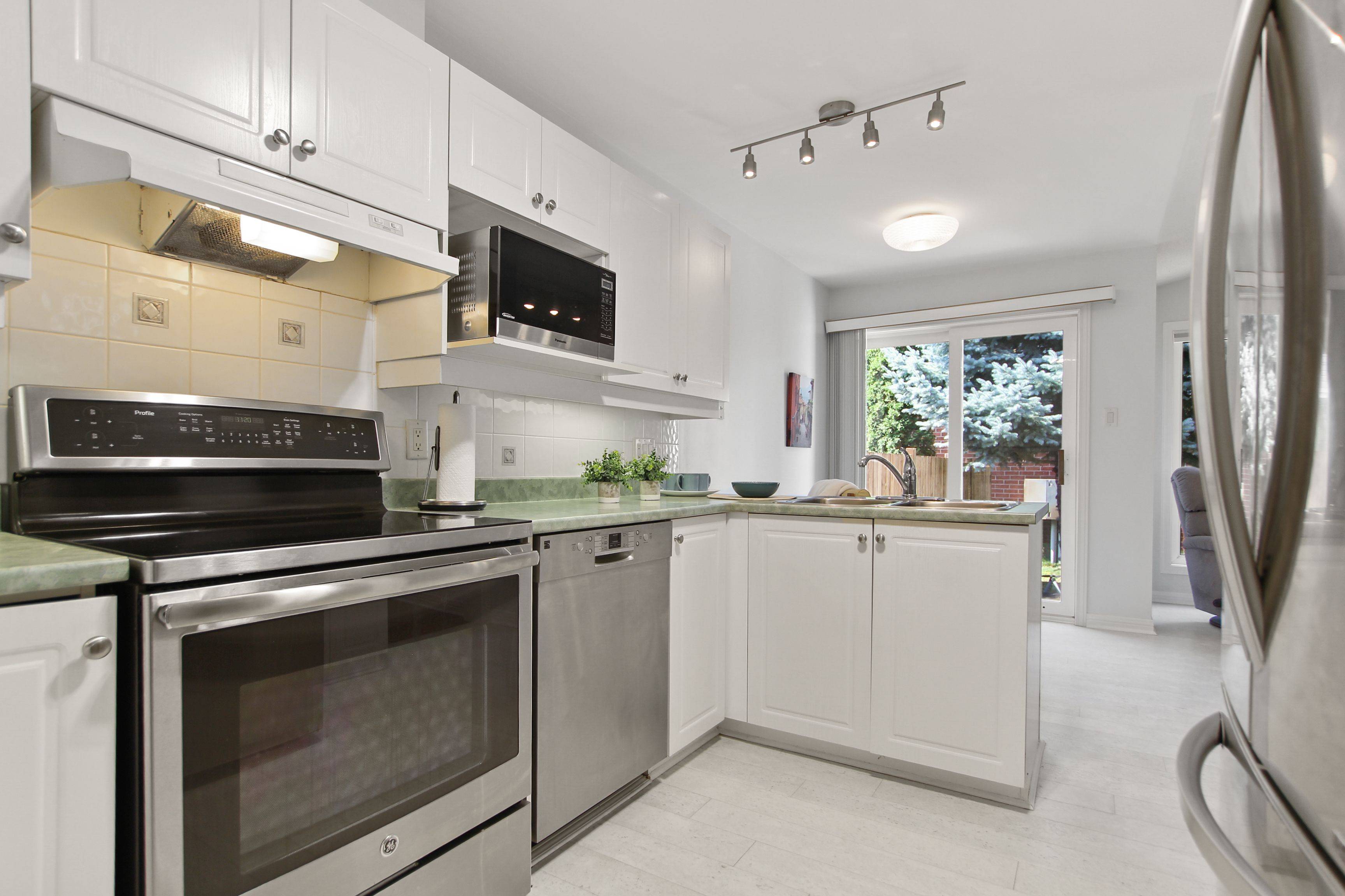 Kanata, ON K2K 3C4,46 Kettleby ST