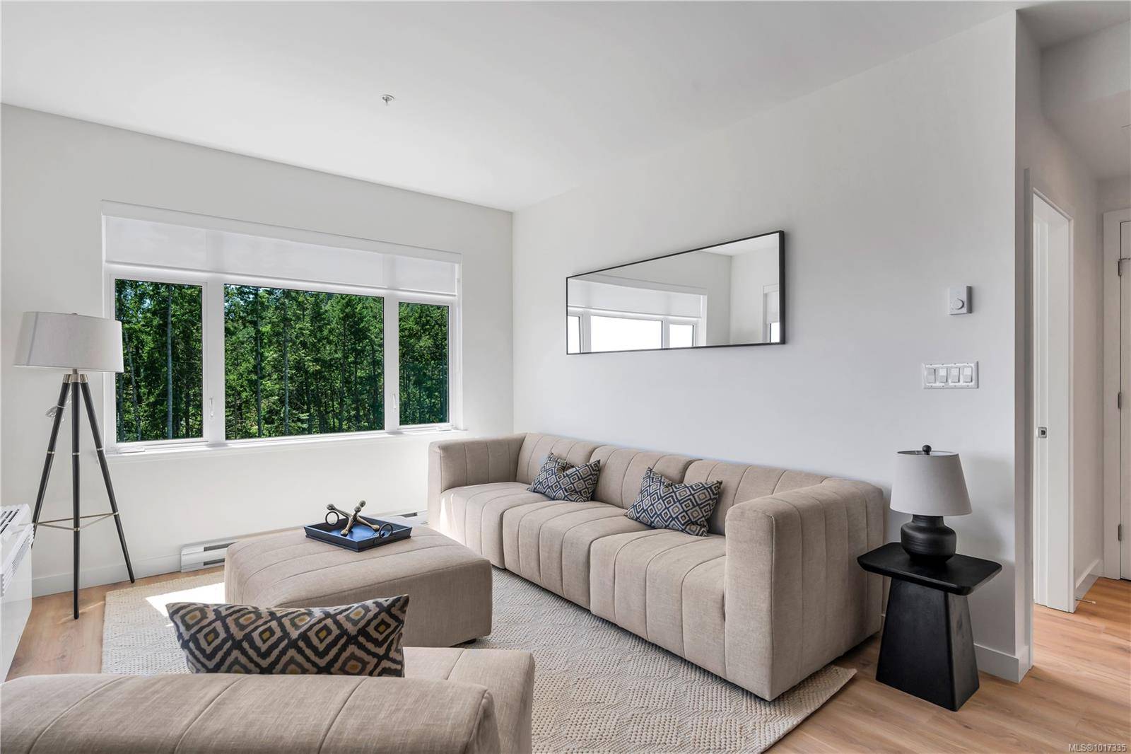 View Royal, BC V9B 3R7,2000 West Park Lane #104