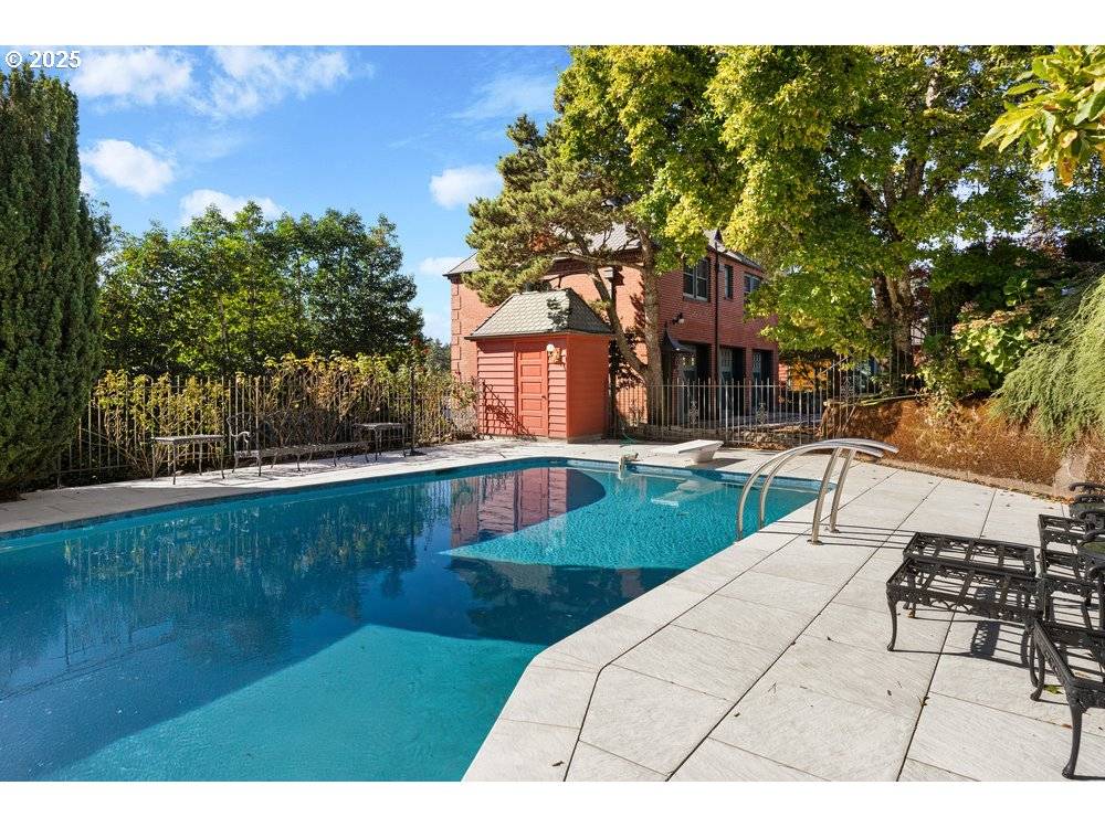 Portland, OR 97201,1816 SW HAWTHORNE TER