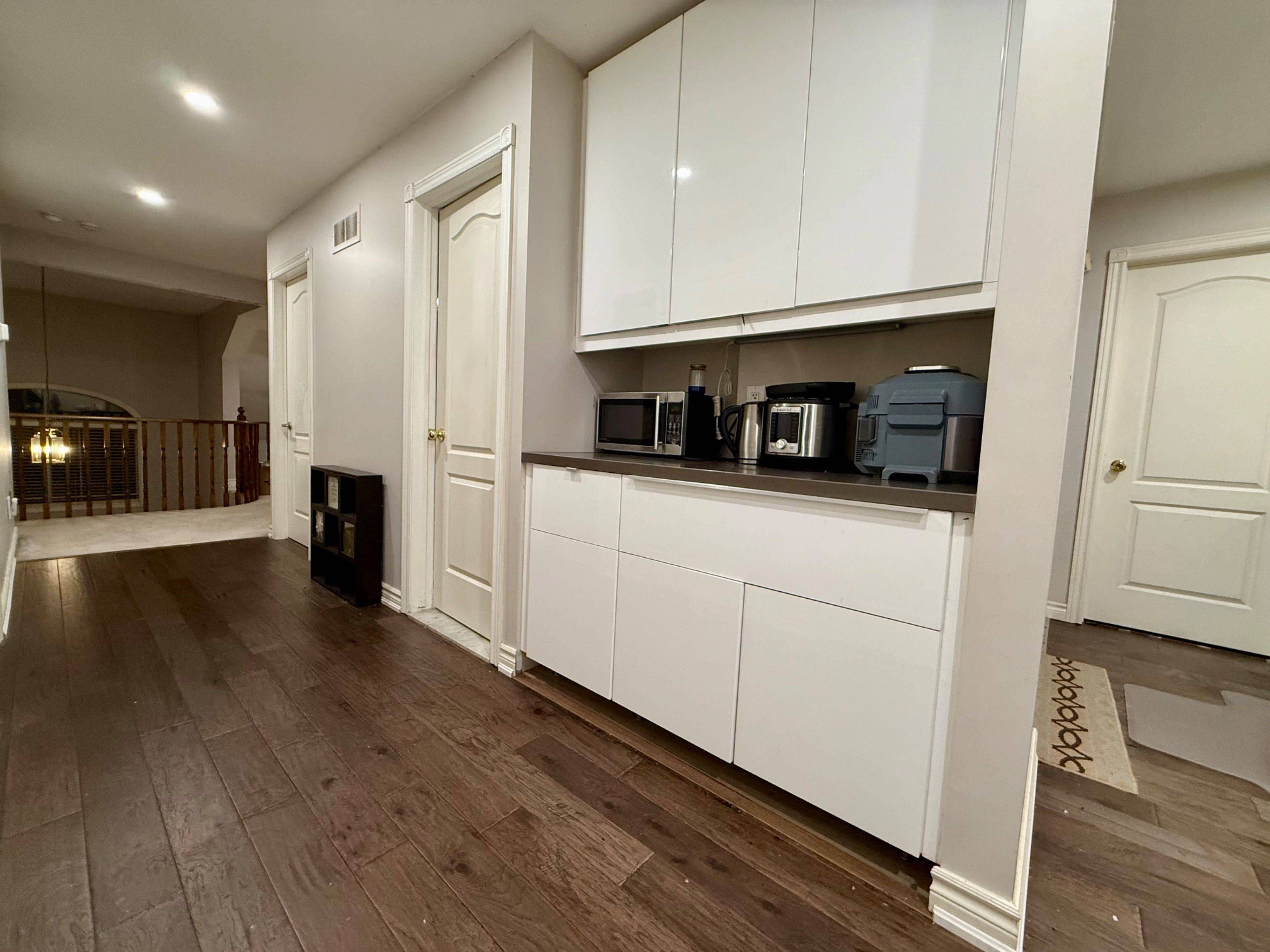 Mississauga, ON L5M 5A2,5107 Forest Hill DR